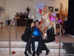 Fashion Show in der Contemplor Galerie Wien am 16. 03. 2024